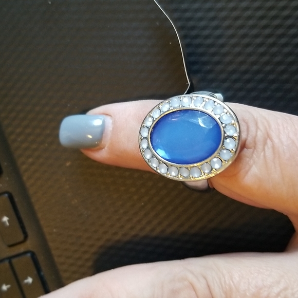 Avenue Jewelry - Blue stretch Ring